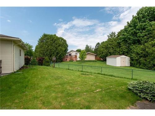 122 Speight Place, London, ON - Outdoor With Backyard