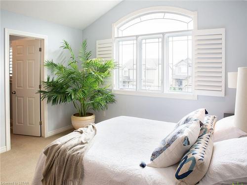 1628 Vandusen Court, London, ON - Indoor Photo Showing Bedroom