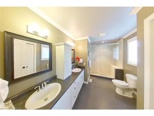 839 Teakwood Lane, London, ON - Indoor Photo Showing Bathroom