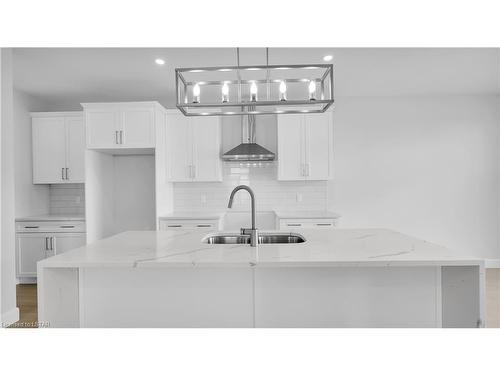 6322 Heathwoods Avenue, London, ON - Indoor Photo Showing Kitchen With Double Sink