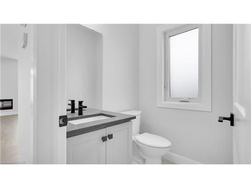 6322 Heathwoods Avenue, London, ON - Indoor Photo Showing Bathroom