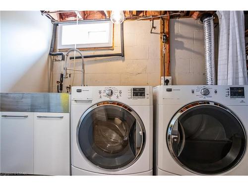 456 Jellicoe Crescent, London, ON - Indoor Photo Showing Laundry Room