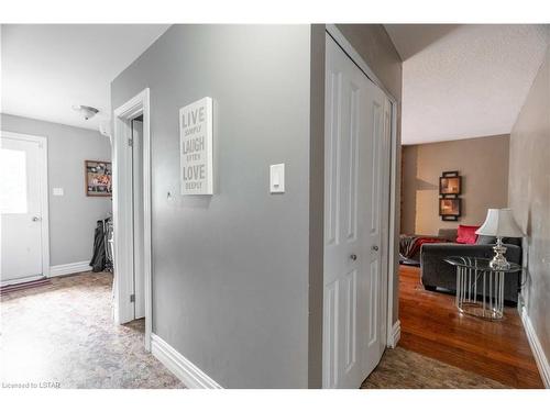 182 Dearborn Avenue, London, ON - Indoor Photo Showing Other Room