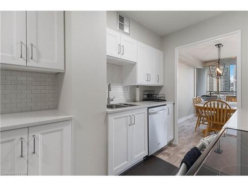 604-389 Dundas Street, London, ON - Indoor Photo Showing Kitchen With Double Sink