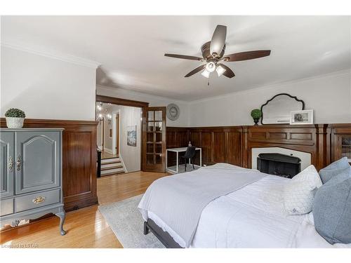 850 Waterloo Street, London, ON - Indoor Photo Showing Bedroom