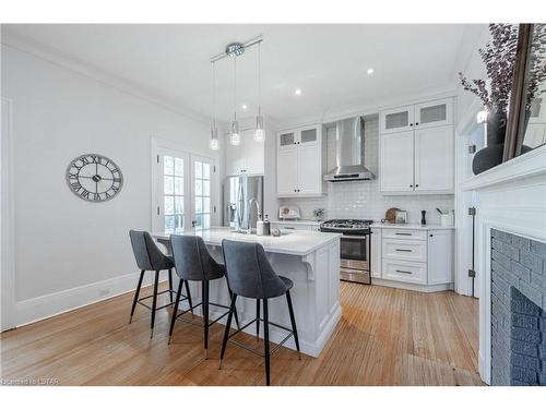 850 Waterloo Street, London, ON - Indoor Photo Showing Kitchen With Upgraded Kitchen