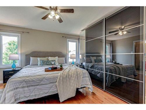 1876 Coronation Drive, London, ON - Indoor Photo Showing Bedroom