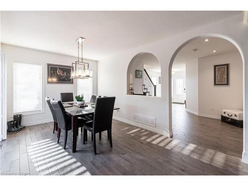 38 Winders Trail, Ingersoll, ON - Indoor Photo Showing Dining Room