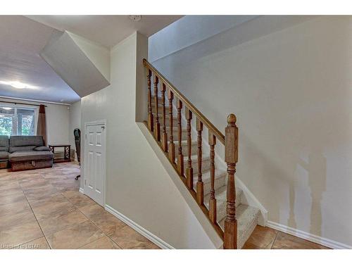 82 Rossmore Court, London, ON - Indoor Photo Showing Other Room