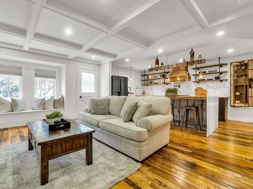 7 Cluney Place, London, ON - Indoor Photo Showing Living Room