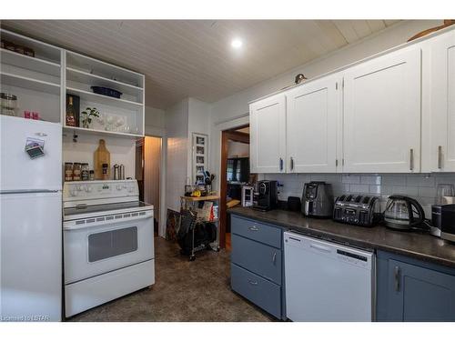 584 Rosedale Street, London, ON - Indoor Photo Showing Kitchen