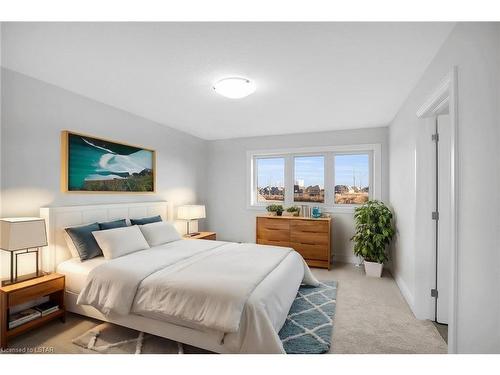 948 Eagletrace Drive, London, ON - Indoor Photo Showing Bedroom