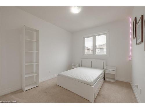 6696 Raleigh Boulevard, London, ON - Indoor Photo Showing Bedroom