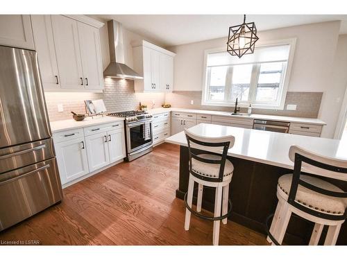 776 Zaifman Circle Circle, London, ON - Indoor Photo Showing Kitchen With Stainless Steel Kitchen With Upgraded Kitchen