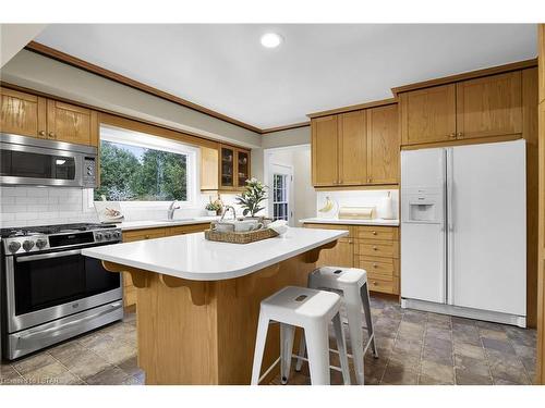 787 Manchester Road, London, ON - Indoor Photo Showing Kitchen With Upgraded Kitchen