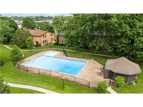 50 Guildwood Walk, London, ON - Outdoor With In Ground Pool With Backyard