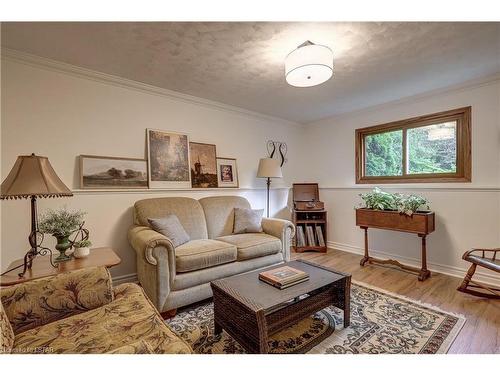 1316 Rideau Lane, London, ON - Indoor Photo Showing Living Room