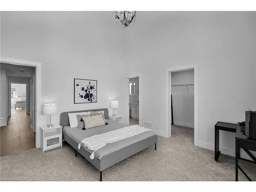 1681 Brayford Avenue, London, ON - Indoor Photo Showing Bedroom