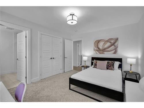 1681 Brayford Avenue, London, ON - Indoor Photo Showing Bedroom