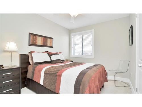 1863 Reilly Walk, London, ON - Indoor Photo Showing Bedroom