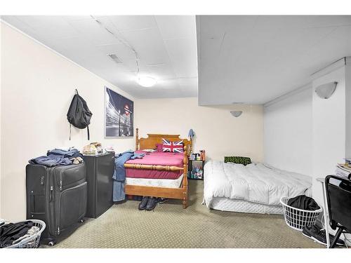 18 Jena Crescent, London, ON - Indoor Photo Showing Bedroom