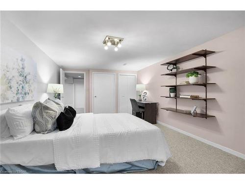 75-50 Fiddlers Green Road, London, ON - Indoor Photo Showing Bedroom