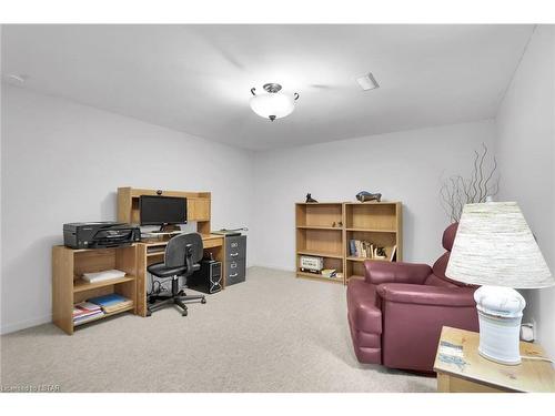 75-50 Fiddlers Green Road, London, ON - Indoor Photo Showing Other Room