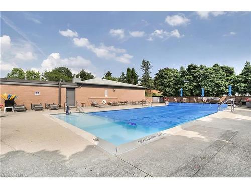 75-50 Fiddlers Green Road, London, ON - Outdoor With In Ground Pool