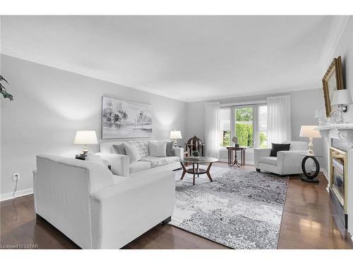 75-50 Fiddlers Green Road, London, ON - Indoor Photo Showing Living Room