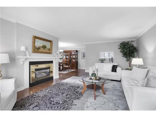 75-50 Fiddlers Green Road, London, ON - Indoor Photo Showing Living Room With Fireplace