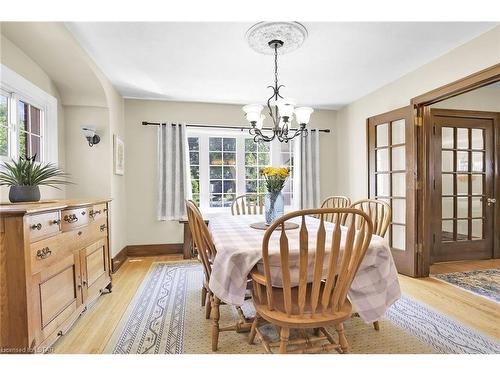64 Victor Street, London, ON - Indoor Photo Showing Dining Room