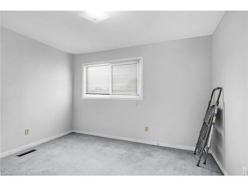 10-711 Osgoode Drive, London, ON - Indoor Photo Showing Other Room