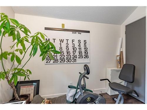 465 Ontario Street, London, ON - Indoor Photo Showing Gym Room