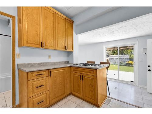 186 St Julien Street, London, ON - Indoor Photo Showing Kitchen