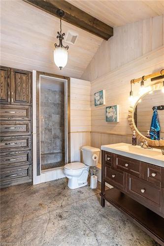 18 Exmoor Place, London, ON - Indoor Photo Showing Bathroom