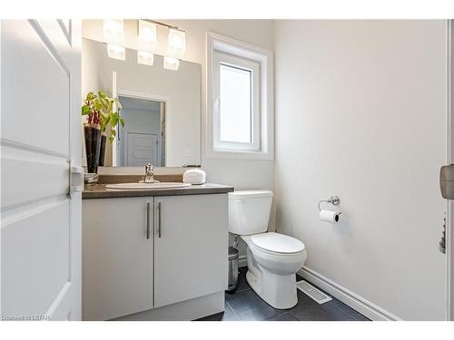 2549 Asima Drive, London, ON - Indoor Photo Showing Bathroom