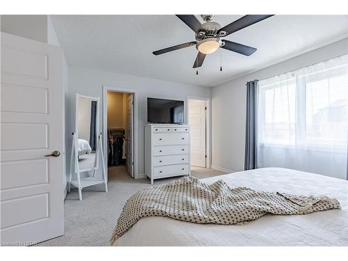 2549 Asima Drive, London, ON - Indoor Photo Showing Bedroom