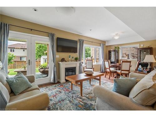 8 Brookfield Avenue, Ingersoll, ON - Indoor Photo Showing Living Room With Fireplace