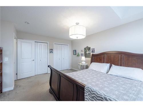 3413 Castle Rock Place, London, ON - Indoor Photo Showing Bedroom