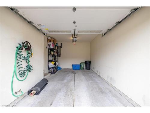 3413 Castle Rock Place, London, ON - Indoor Photo Showing Garage