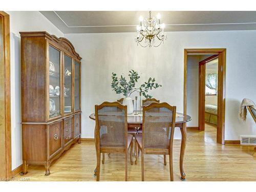 52 Arcadia Crescent, London, ON - Indoor Photo Showing Dining Room