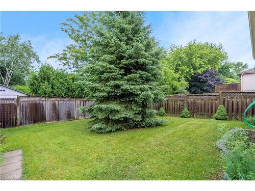946 Queensborough Court, London, ON - Outdoor With Backyard