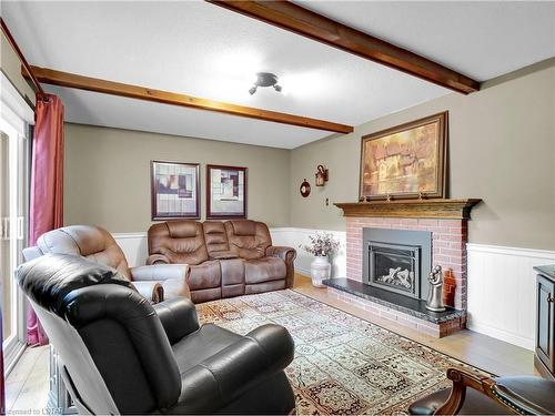 43 Dunsmoor Road, London, ON - Indoor Photo Showing Living Room With Fireplace