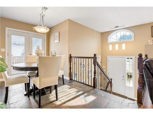 4987 Malden Road, Windsor, ON - Indoor Photo Showing Dining Room