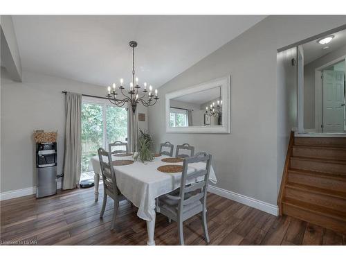 1453 Kostis Avenue, London, ON - Indoor Photo Showing Dining Room