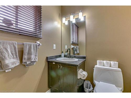 1448 Mickleborough Drive, London, ON - Indoor Photo Showing Bathroom