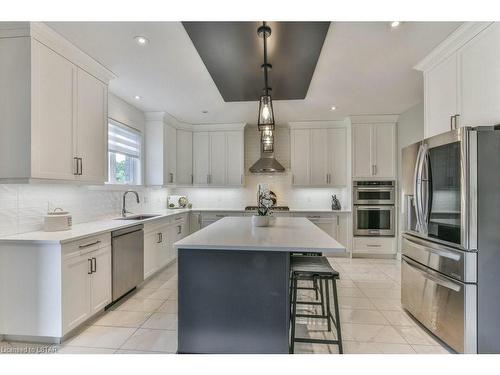 3313 Mersea Street, London, ON - Indoor Photo Showing Kitchen With Stainless Steel Kitchen With Upgraded Kitchen