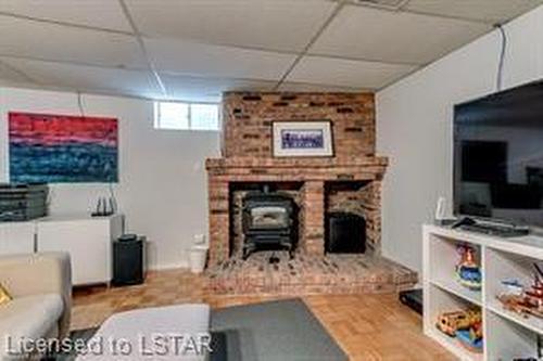 230 Edinburgh Street, London, ON - Indoor With Fireplace