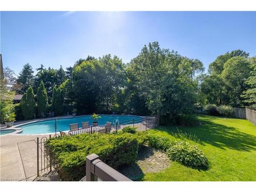 134 Parks Edge Crescent, London, ON - Outdoor With In Ground Pool With Backyard