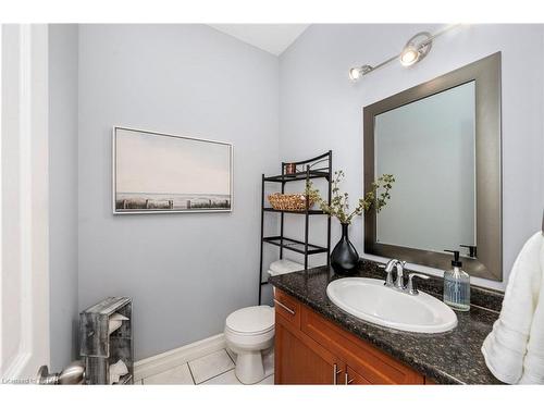 1494 Lawson Road, London, ON - Indoor Photo Showing Bathroom